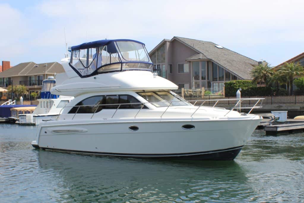 2003 Meridian 341 Sedan Bridge - West Coast Yachts